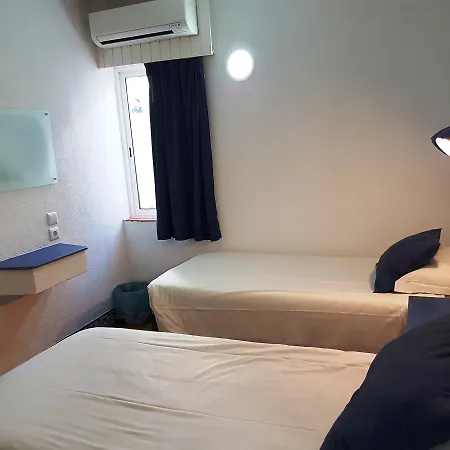 索尔多罗旅游公寓酒店 3* 阿尔布费拉